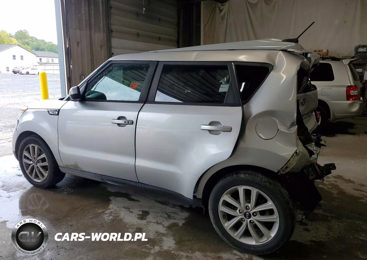 2017 Kia Soul + VIN:KNDJP3A55H7414017 - 2