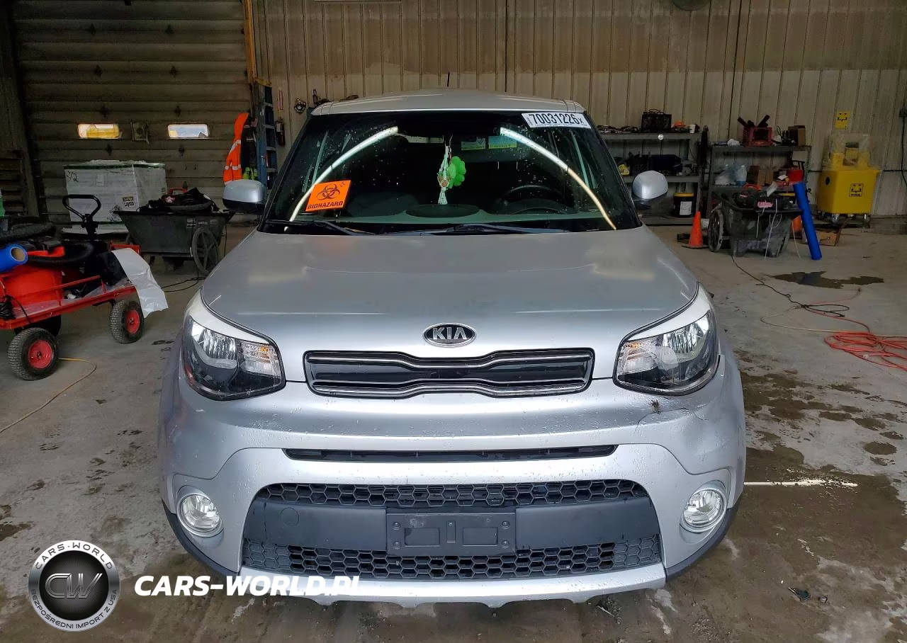 2017 Kia Soul + VIN:KNDJP3A55H7414017 - 5