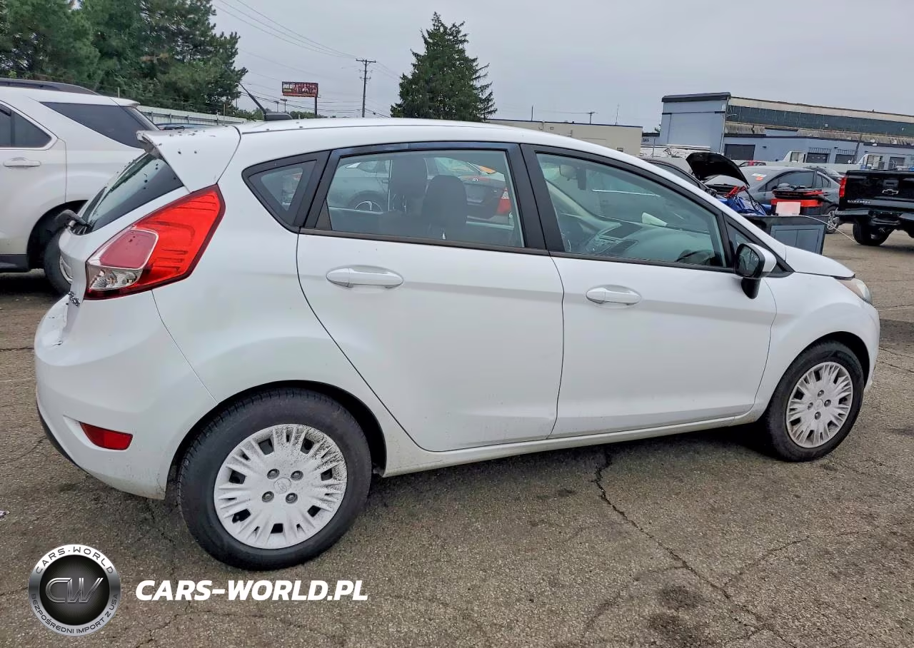 2018 Ford Fiesta S VIN:3FADP4TJXJM128954 - 3