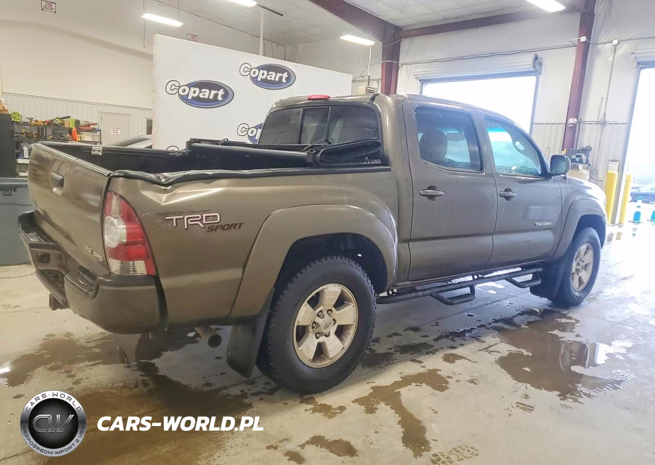 2010 Toyota Tacoma V6 VIN:3TMLU4EN8AM049877 - 3