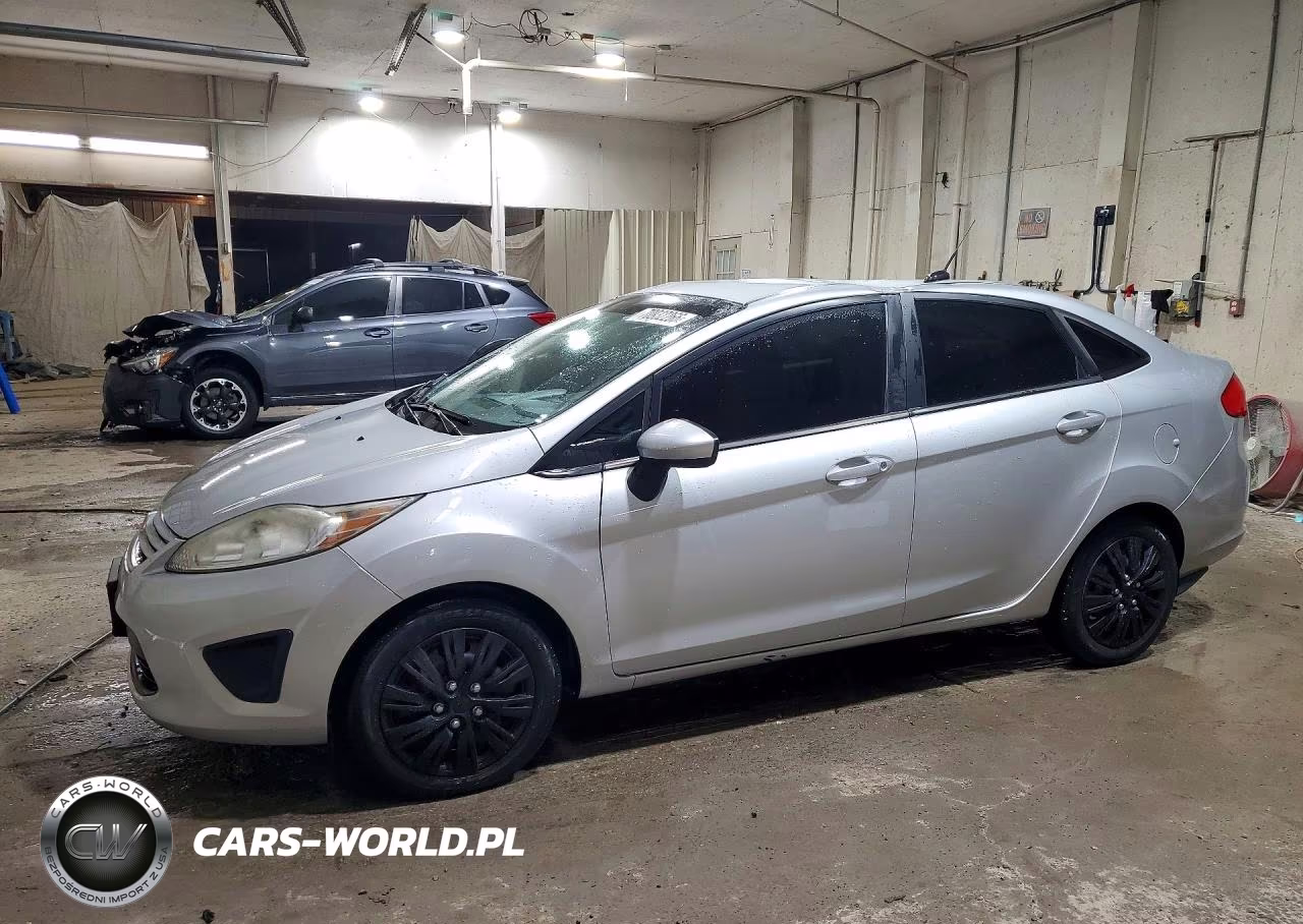 2013 Ford Fiesta S VIN:3FADP4AJ8DM107575 - 1