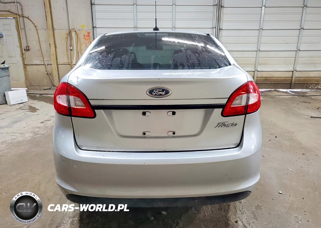 2013 Ford Fiesta S VIN:3FADP4AJ8DM107575 - 6