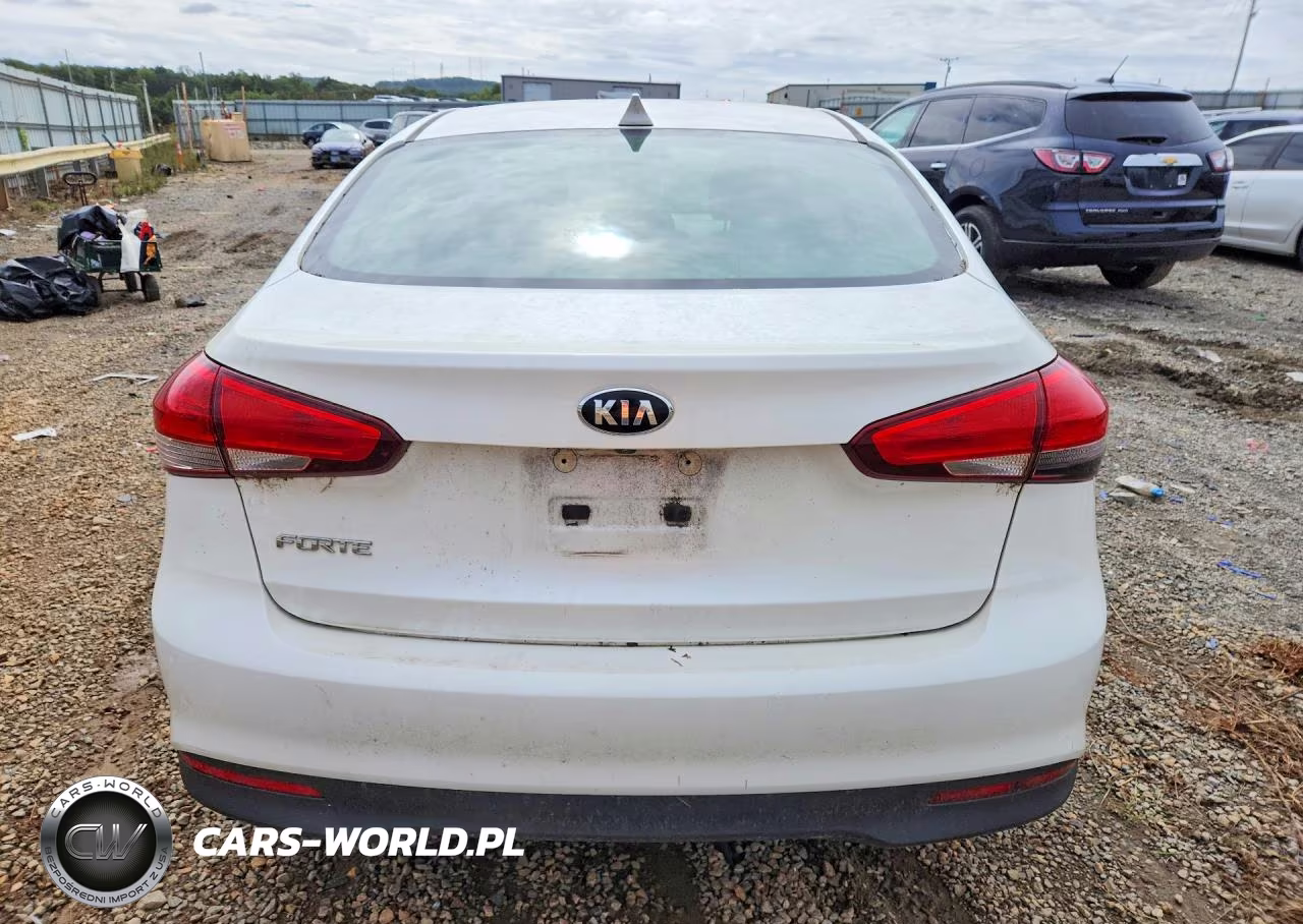 2018 Kia Forte Lx VIN:3KPFL4A77JE260781 - 6