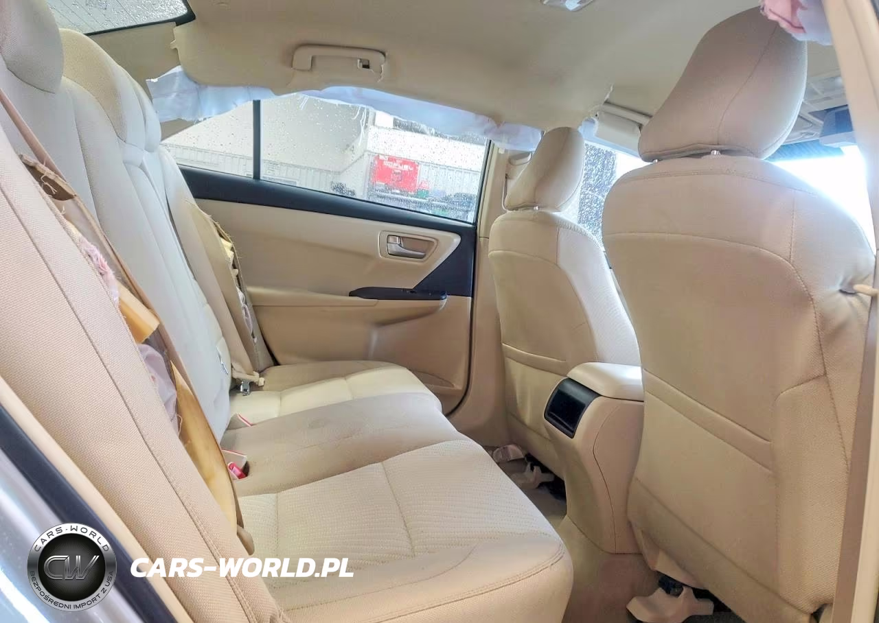 2016 Toyota Camry Le VIN:4T4BF1FK6GR544951 - 10