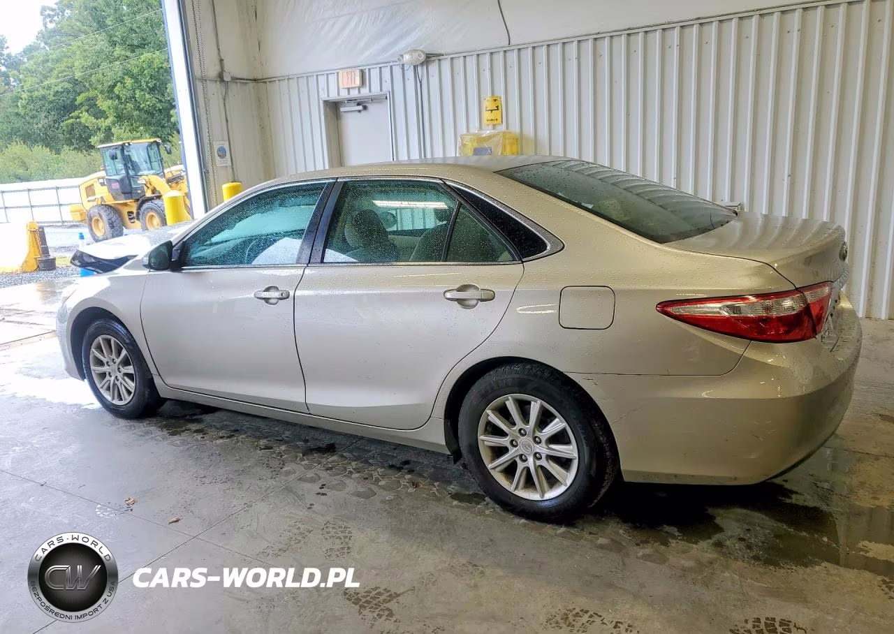 2016 Toyota Camry Le VIN:4T4BF1FK6GR544951 - 2