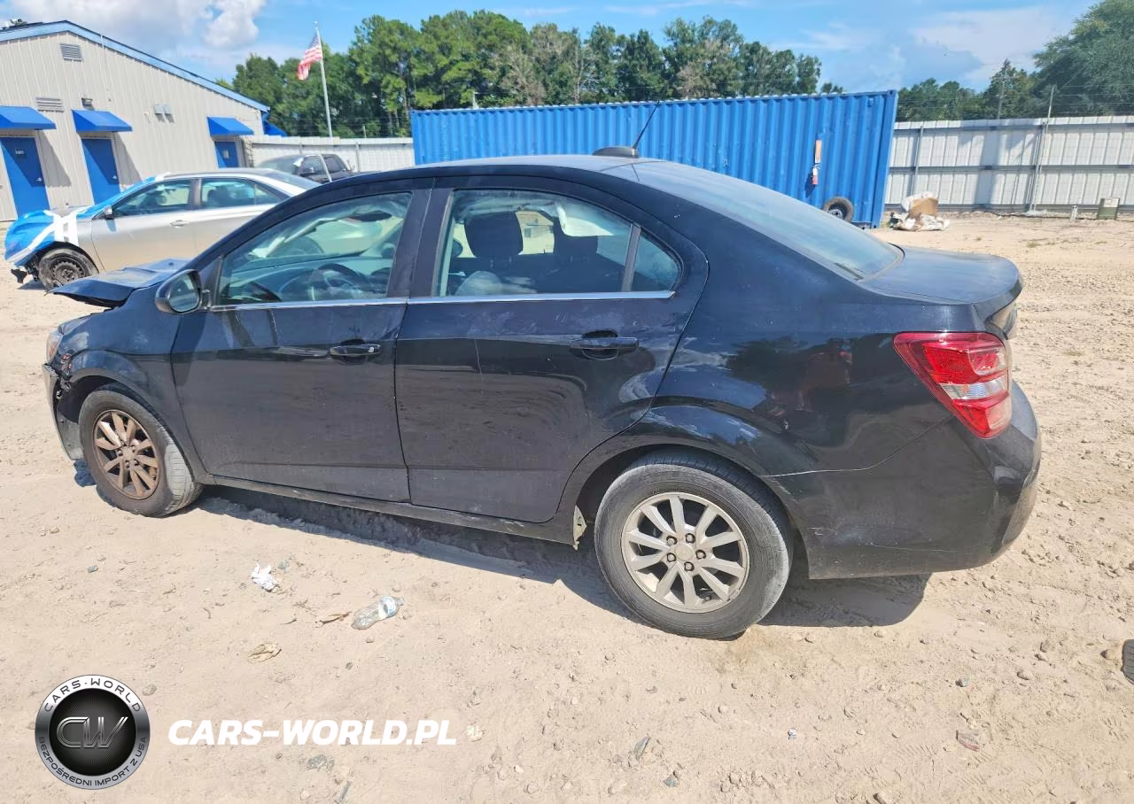 2019 Chevrolet Sonic Lt VIN:1G1JD5SB8K4110674 - 2