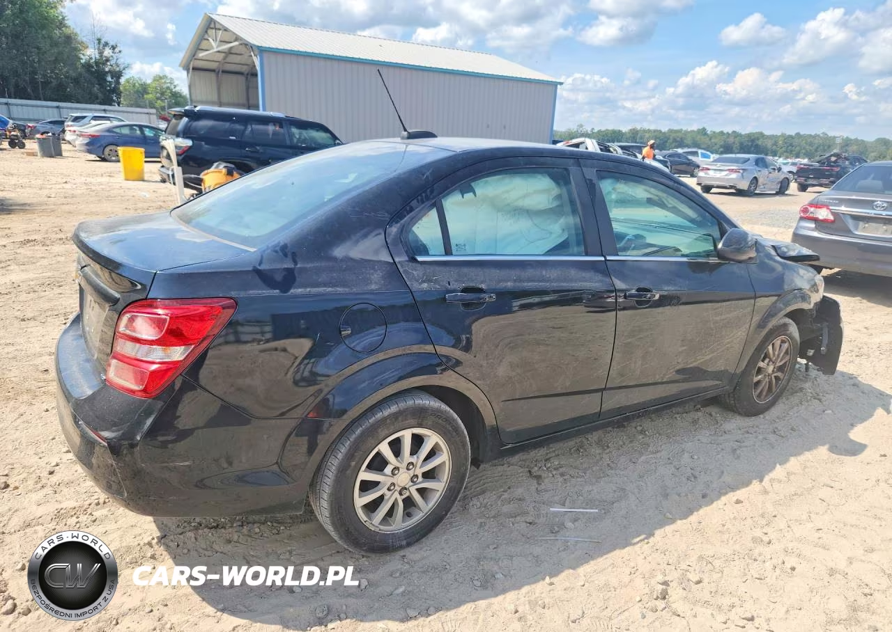 2019 Chevrolet Sonic Lt VIN:1G1JD5SB8K4110674 - 3