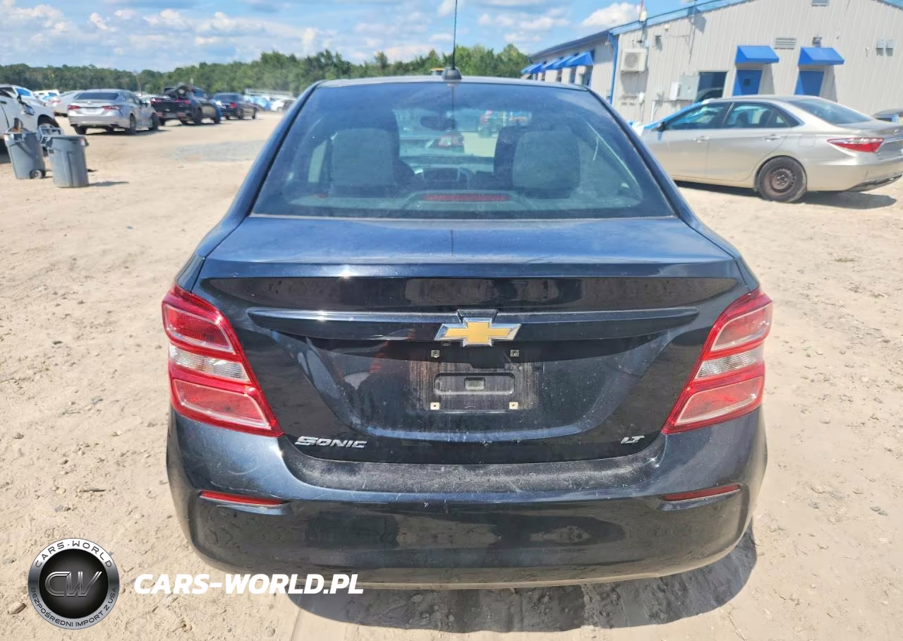 2019 Chevrolet Sonic Lt VIN:1G1JD5SB8K4110674 - 6