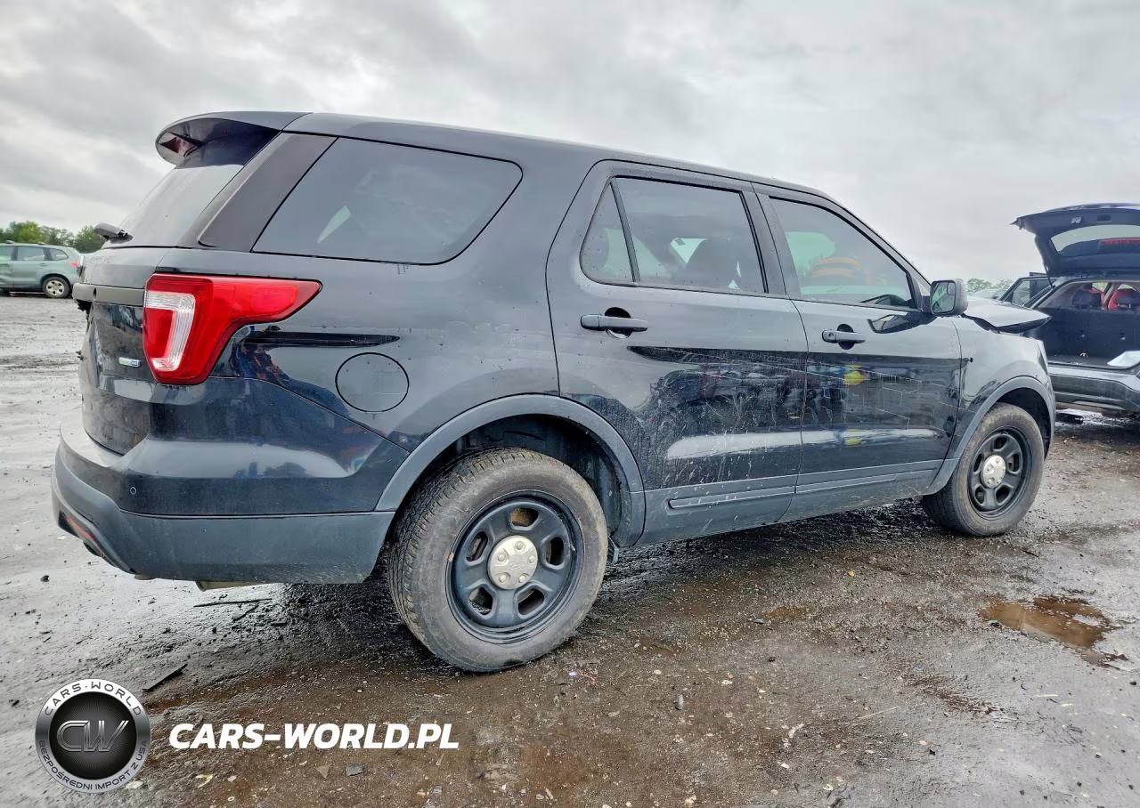 2017 Ford Explorer Police Interceptor VIN:1FM5K8AR1HGC35159 - 3