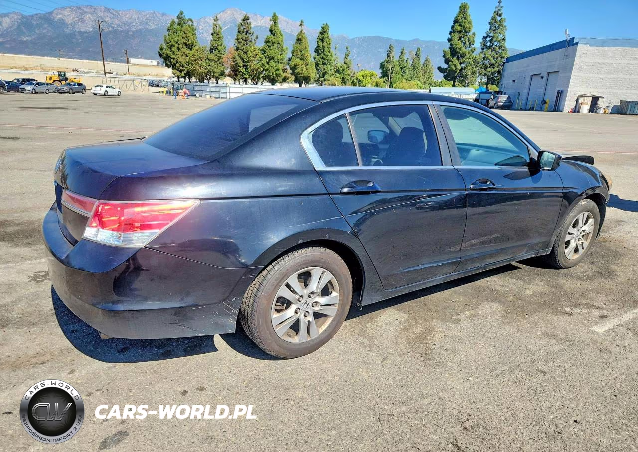 2011 Honda Accord Lxp VIN:1HGCP2F49BA079343 - 3