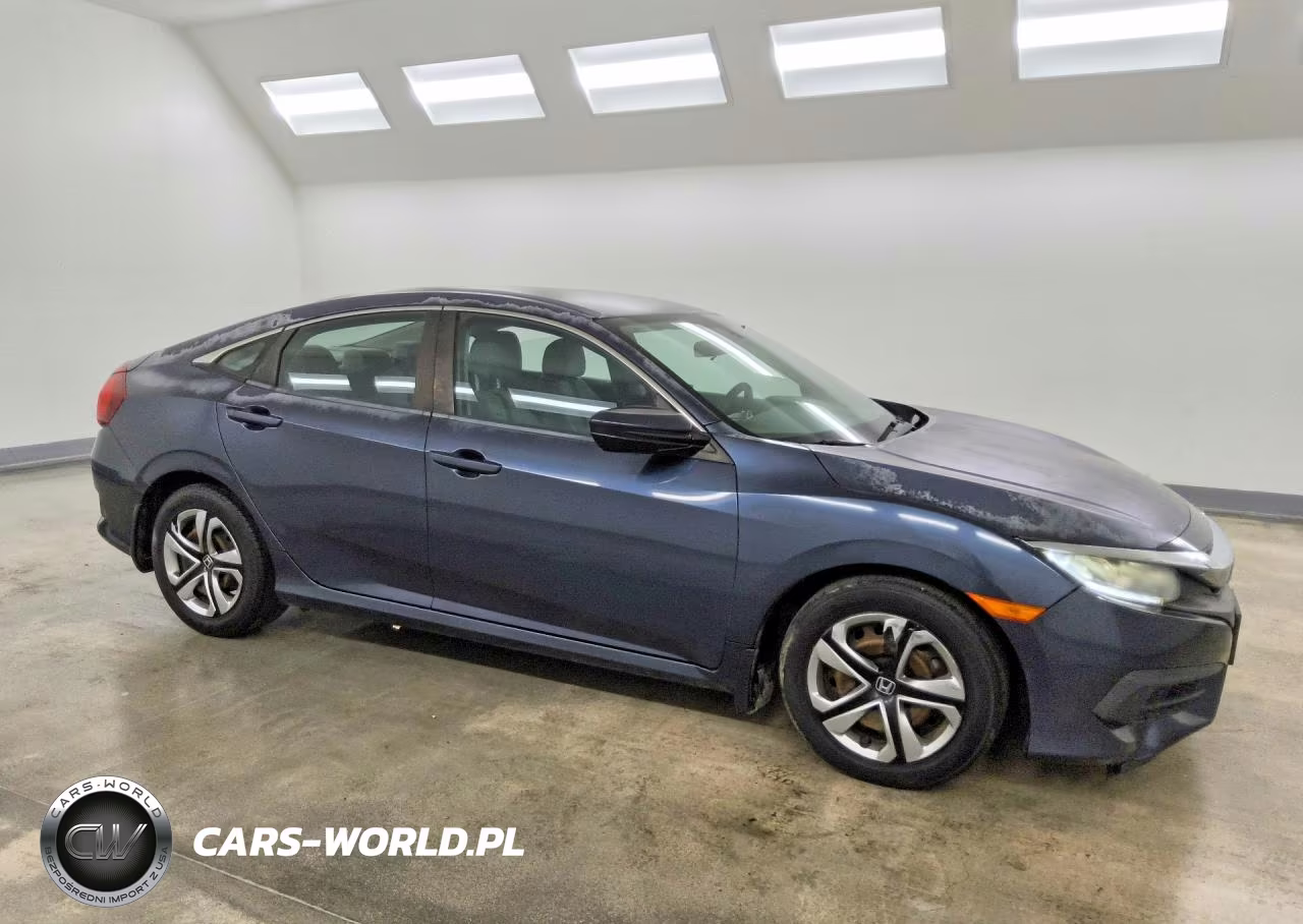 2017 Honda Civic Lx VIN:2HGFC2F5XHH547818 - 4
