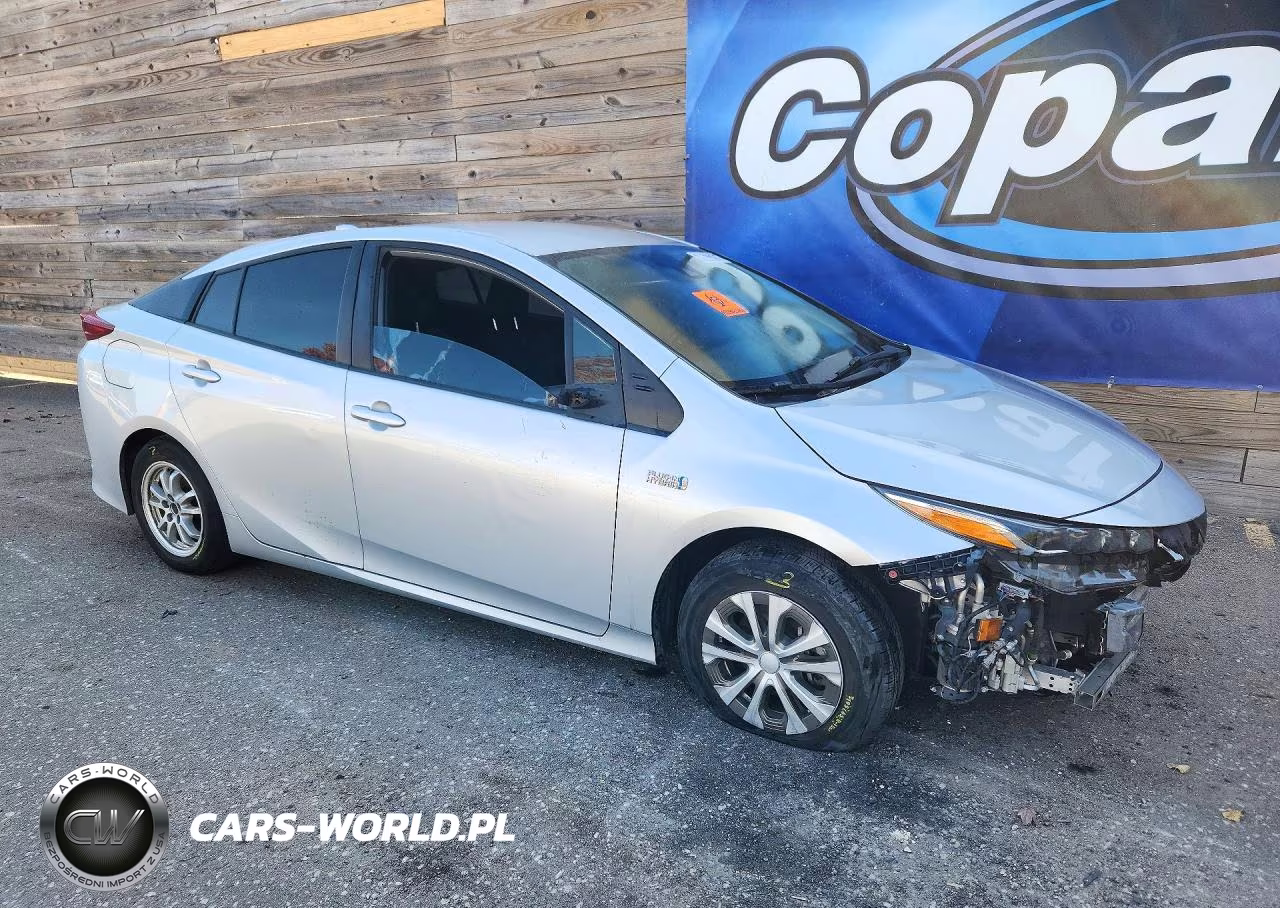 2021 Toyota Prius Prime Le VIN:JTDKAMFP4M3177902 - 4
