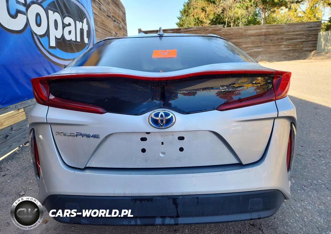2021 Toyota Prius Prime Le VIN:JTDKAMFP4M3177902 - 6