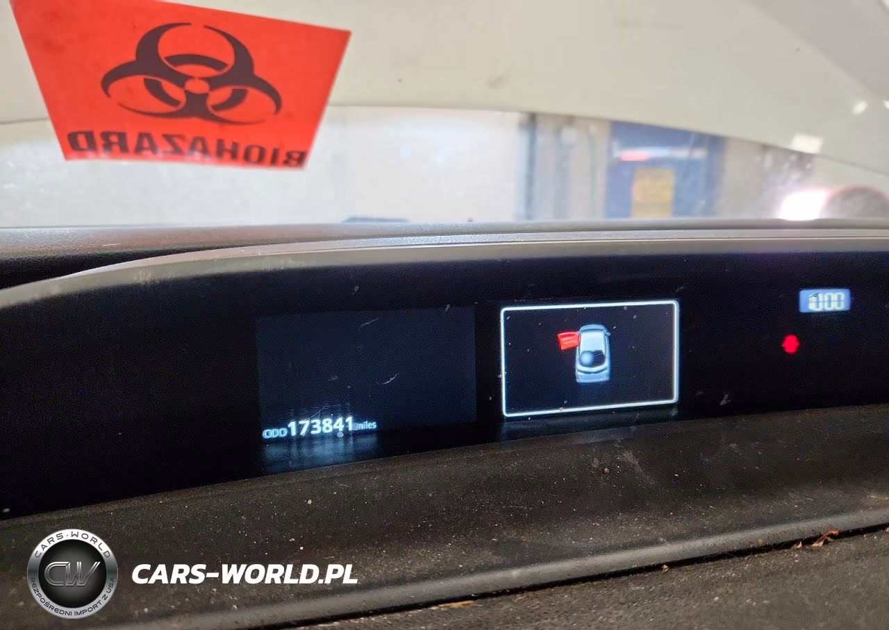 2021 Toyota Prius Prime Le VIN:JTDKAMFP4M3177902 - 9