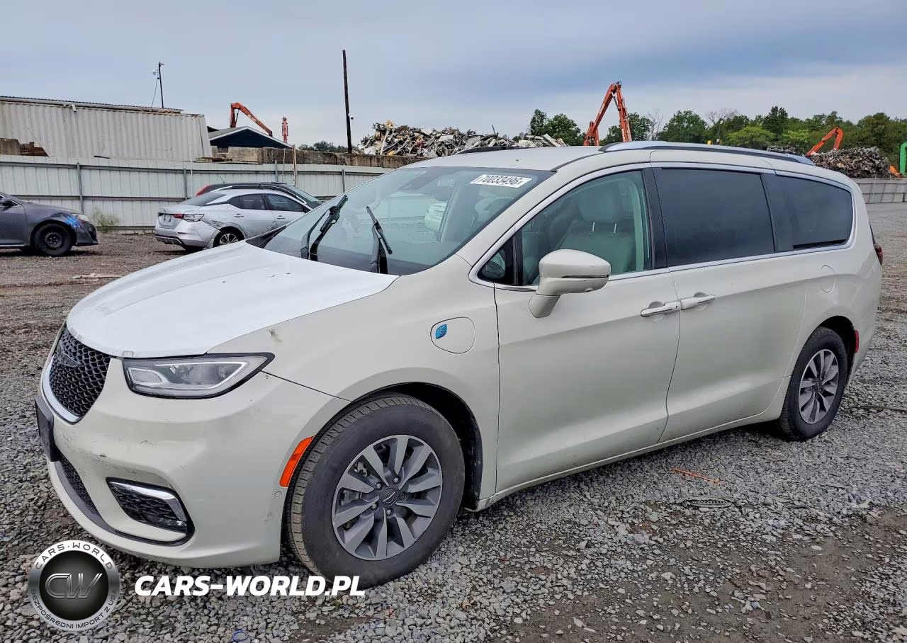 2021 Chrysler Pacifica Hybrid Touring L VIN:2C4RC1L78MR586973 - 1