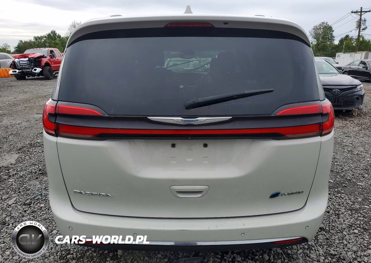 2021 Chrysler Pacifica Hybrid Touring L VIN:2C4RC1L78MR586973 - 6