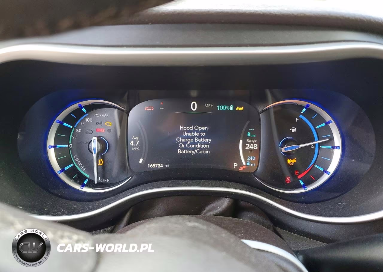 2021 Chrysler Pacifica Hybrid Touring L VIN:2C4RC1L78MR586973 - 9