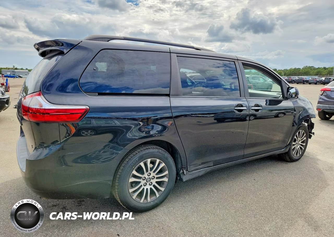 2018 Toyota Sienna Xle 8-Passenger VIN:5TDYZ3DC0JS962022 - 3