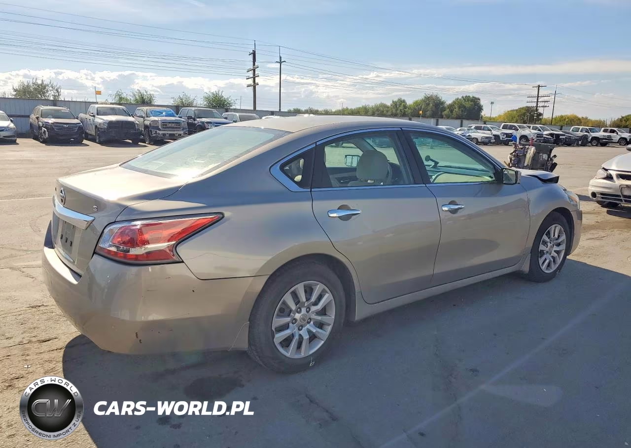 2015 Nissan Altima 2.5 S VIN:1N4AL3AP3FC196635 - 3