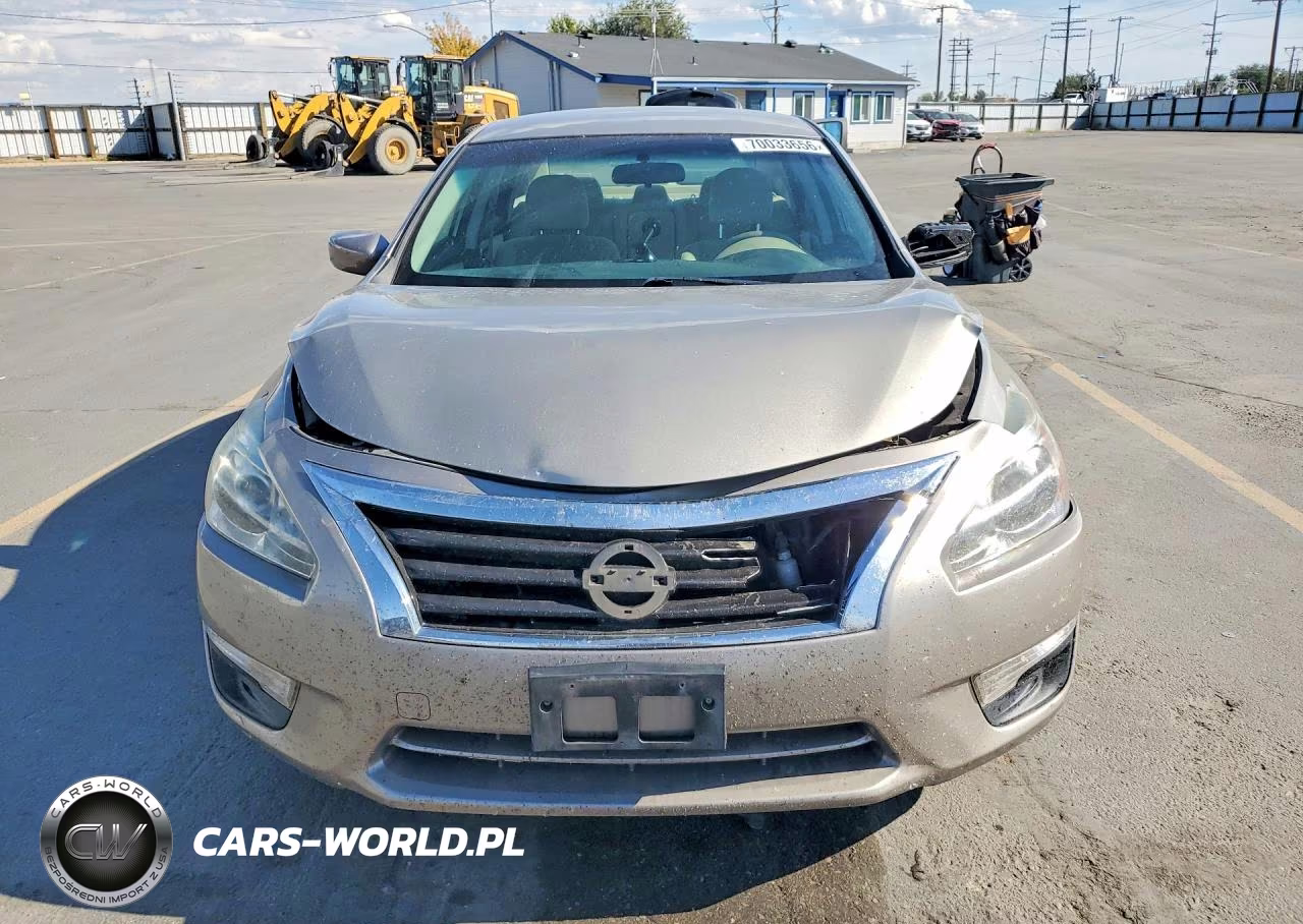 2015 Nissan Altima 2.5 S VIN:1N4AL3AP3FC196635 - 5