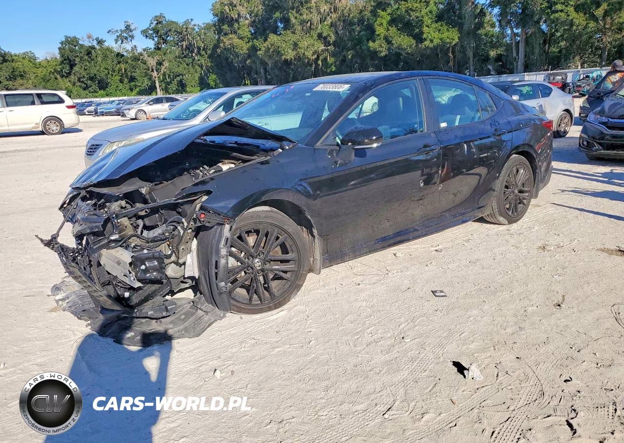 2025 Toyota Camry Se – zdjęcie 1 z 13