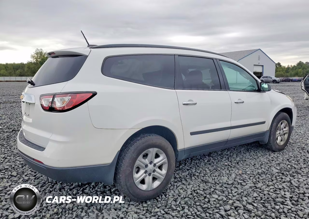 2017 Chevrolet Traverse Ls VIN:1GNKRFKD4HJ276261 - 3
