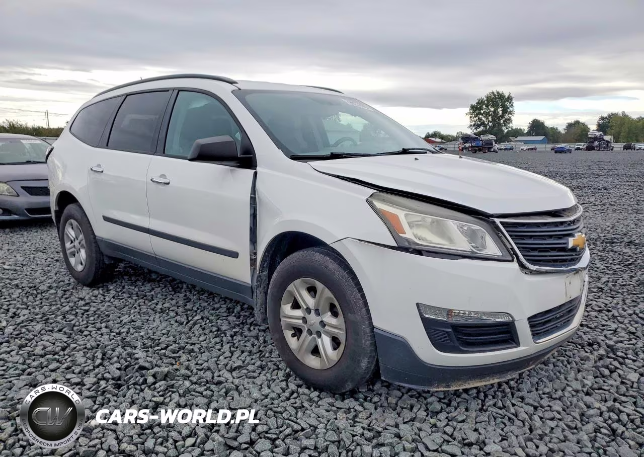 2017 Chevrolet Traverse Ls VIN:1GNKRFKD4HJ276261 - 4