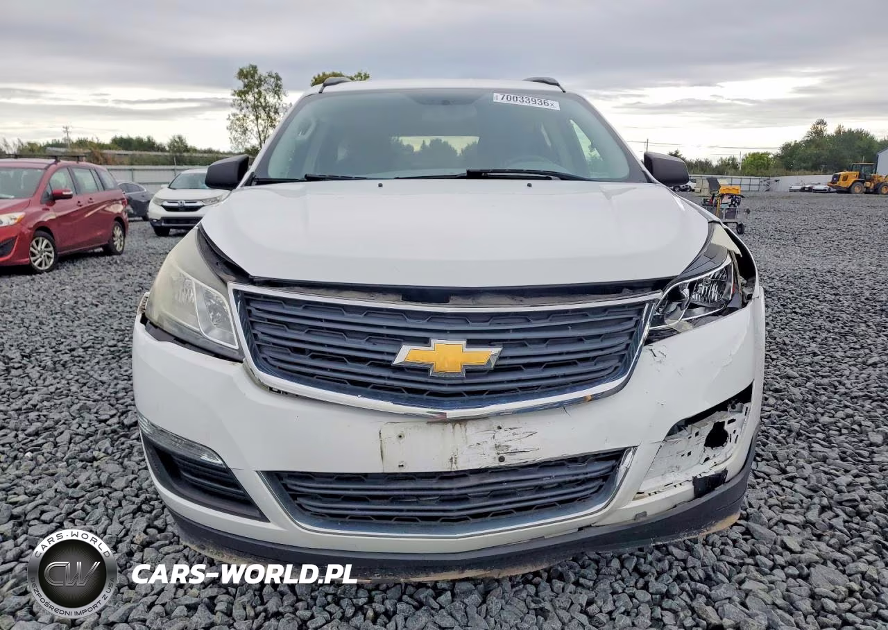 2017 Chevrolet Traverse Ls VIN:1GNKRFKD4HJ276261 - 5