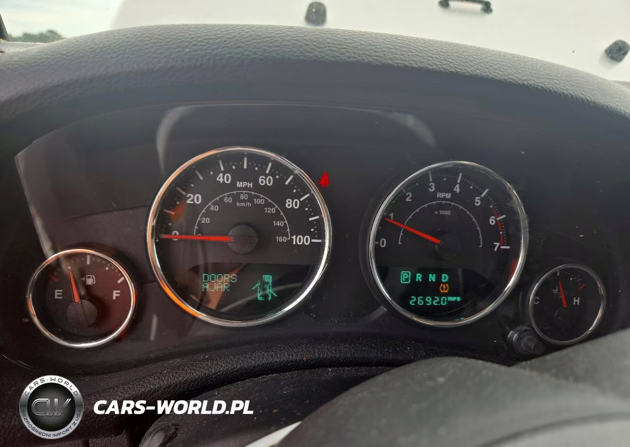 2011 Jeep Wrangler Unlimited Sport VIN:1J4BA3H18BL619431 - 9