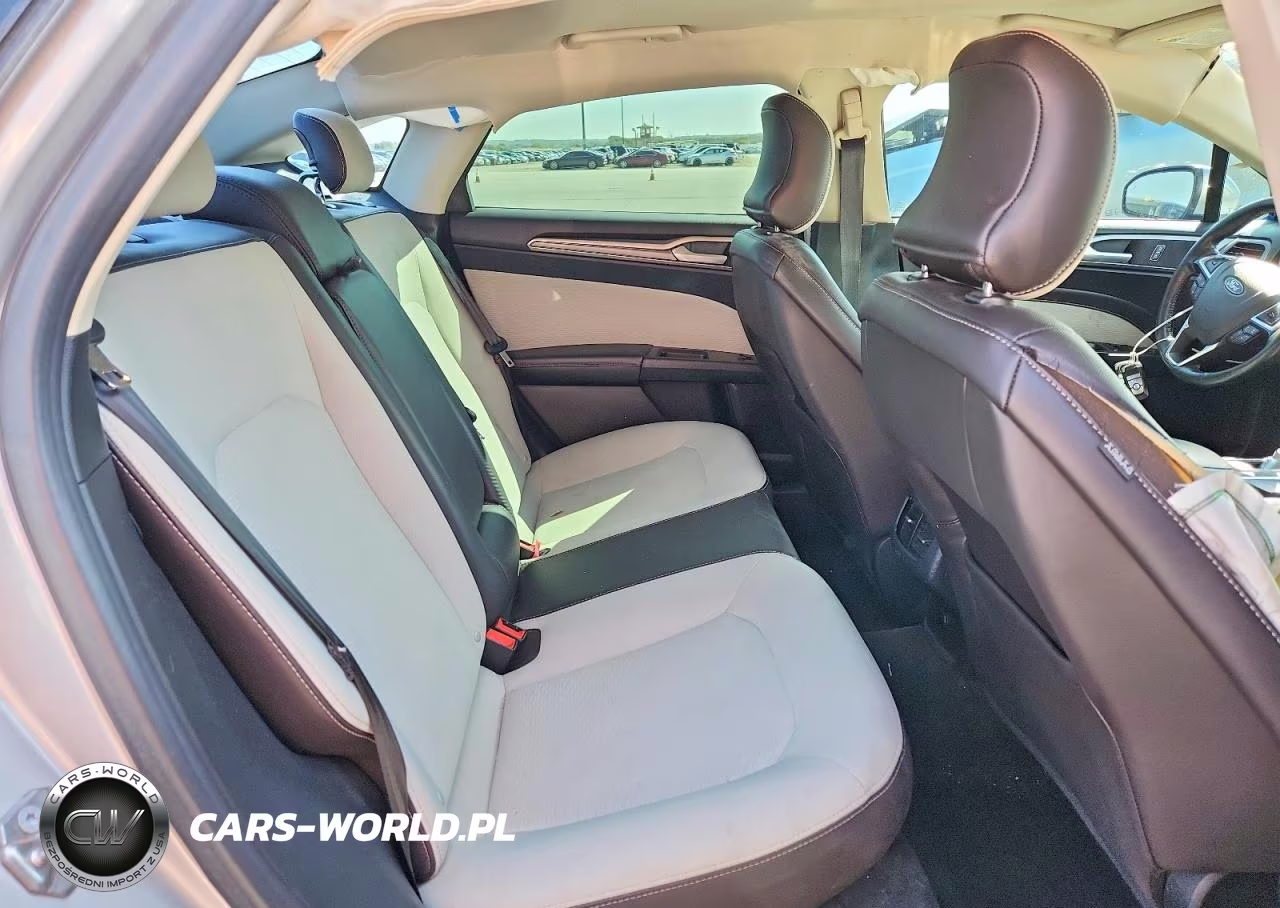 2019 Ford Fusion Se VIN:3FA6P0HD3KR169872 - 10