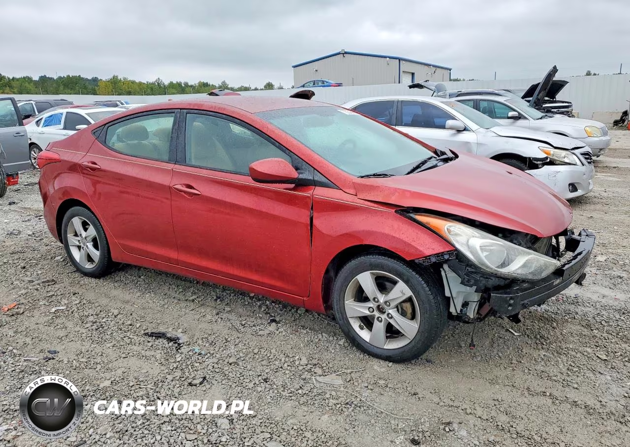 2013 Hyundai Elantra Gls VIN:5NPDH4AE8DH252700 - 4
