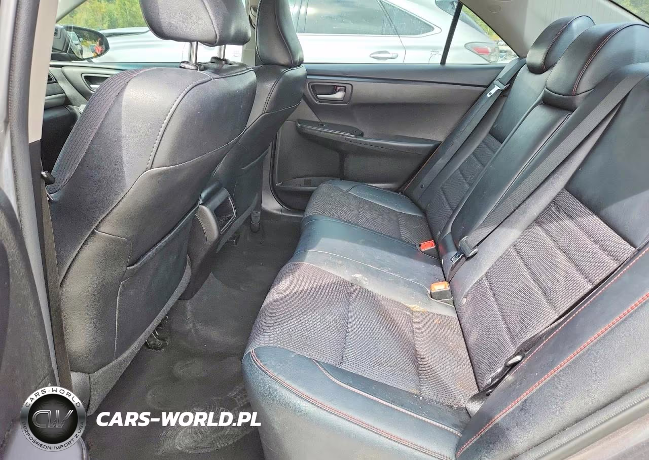 2017 Toyota Camry Se VIN:4T1BF1FK4HU664923 - 10