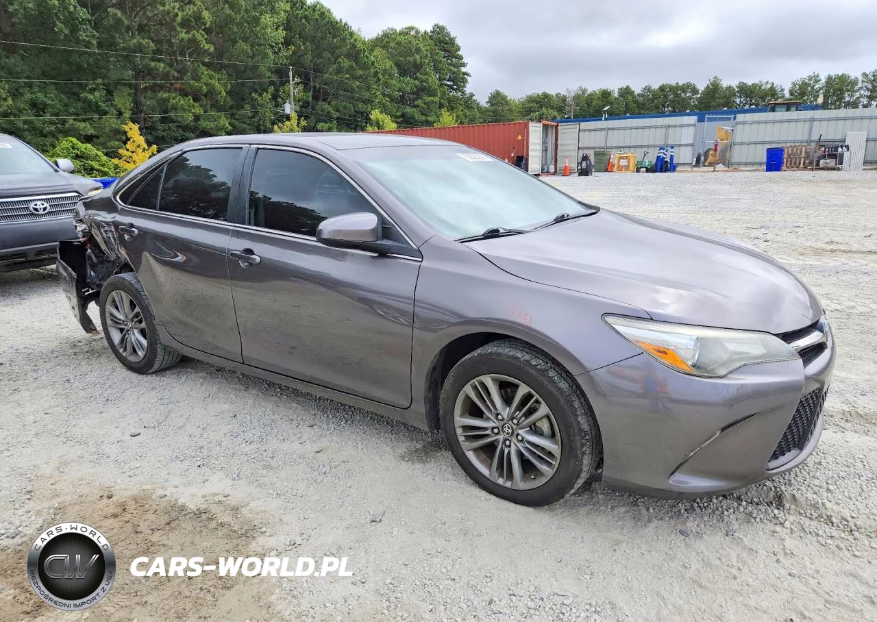 2017 Toyota Camry Se VIN:4T1BF1FK4HU664923 - 4