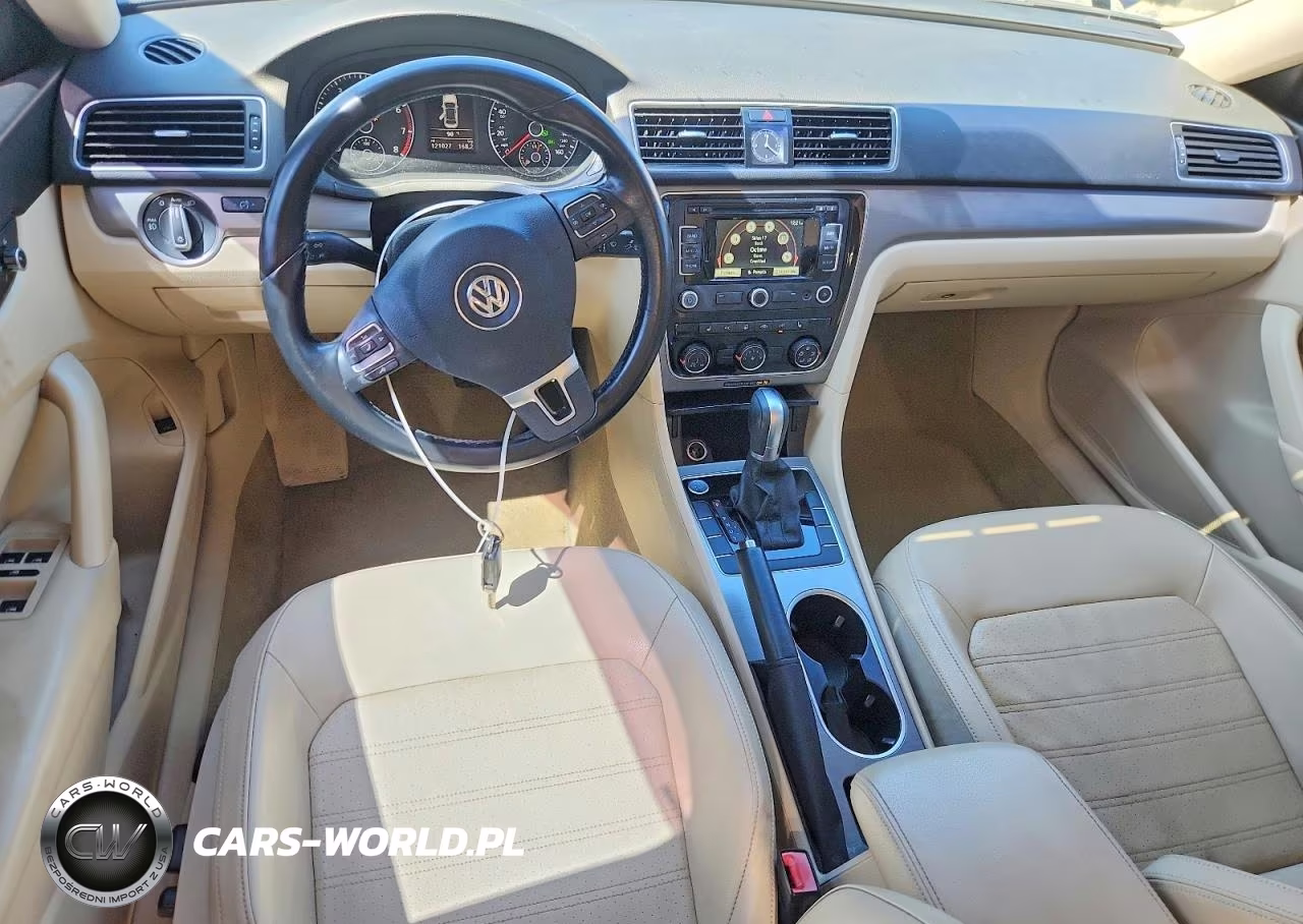 2015 Volkswagen Passat Se VIN:1VWBS7A31FC004793 - 8