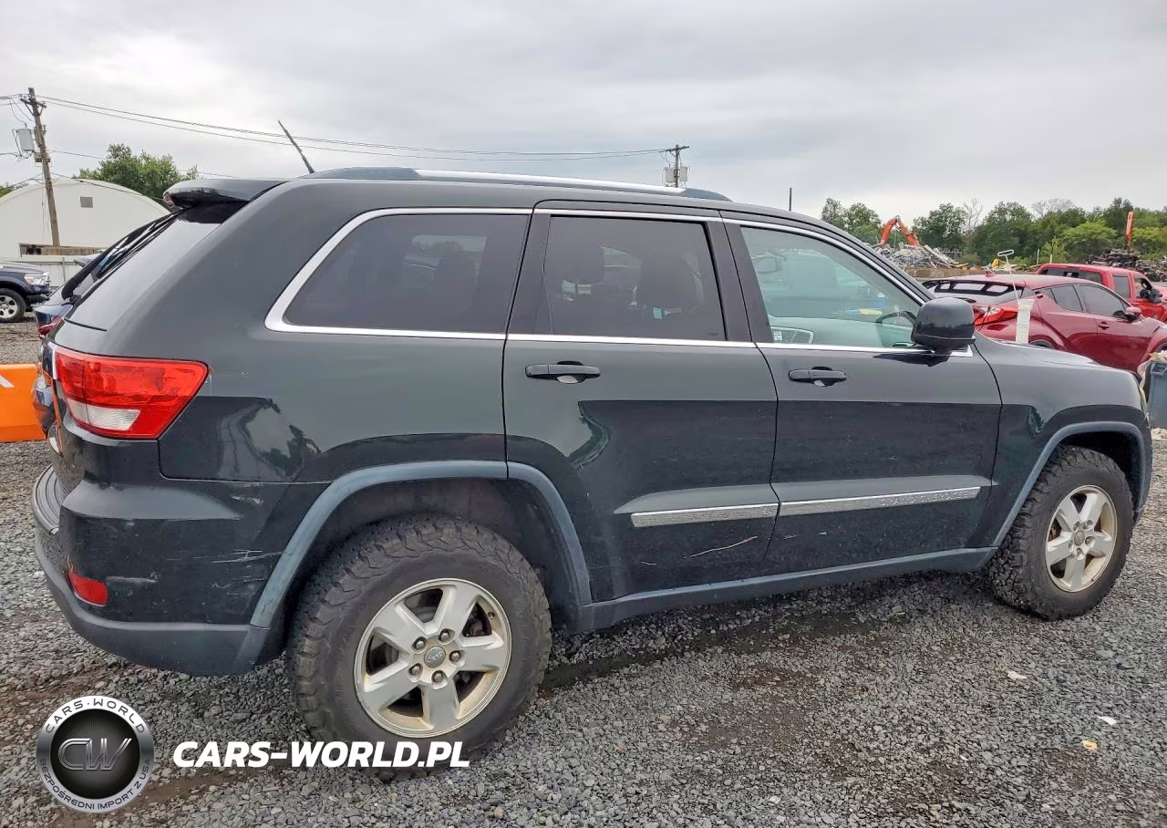 2012 Jeep Grand Cherokee Laredo VIN:1C4RJFAG4CC351760 - 3