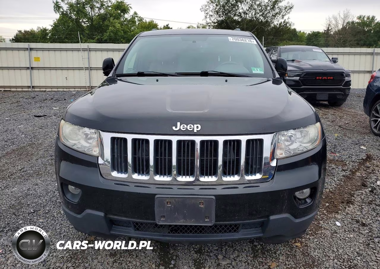 2012 Jeep Grand Cherokee Laredo VIN:1C4RJFAG4CC351760 - 5