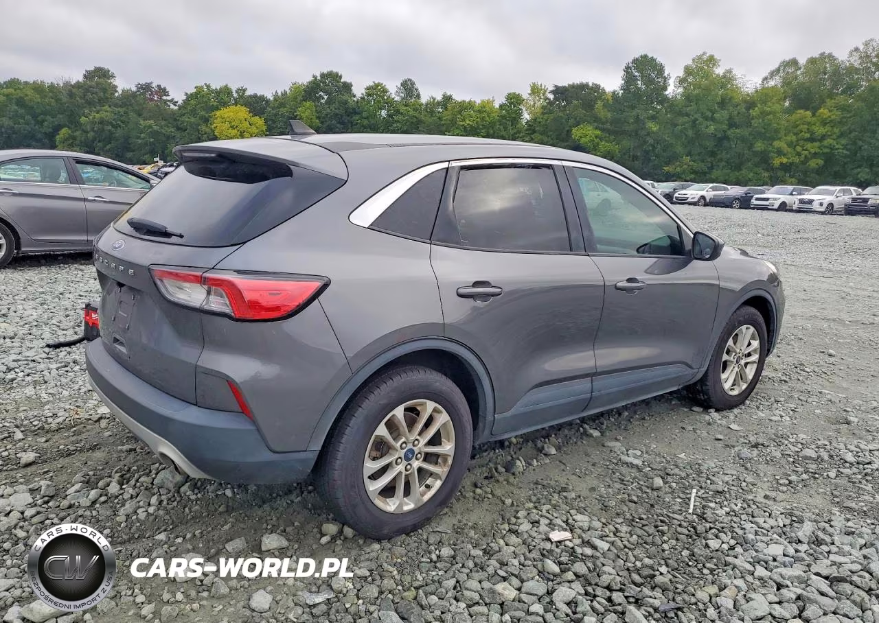 2021 Ford Escape Se VIN:1FMCU0G66MUB34369 - 3