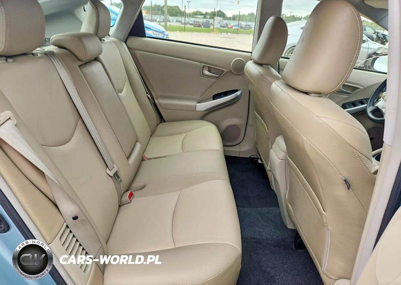 2012 Toyota Prius Four VIN:JTDKN3DU9C5410585 - 10