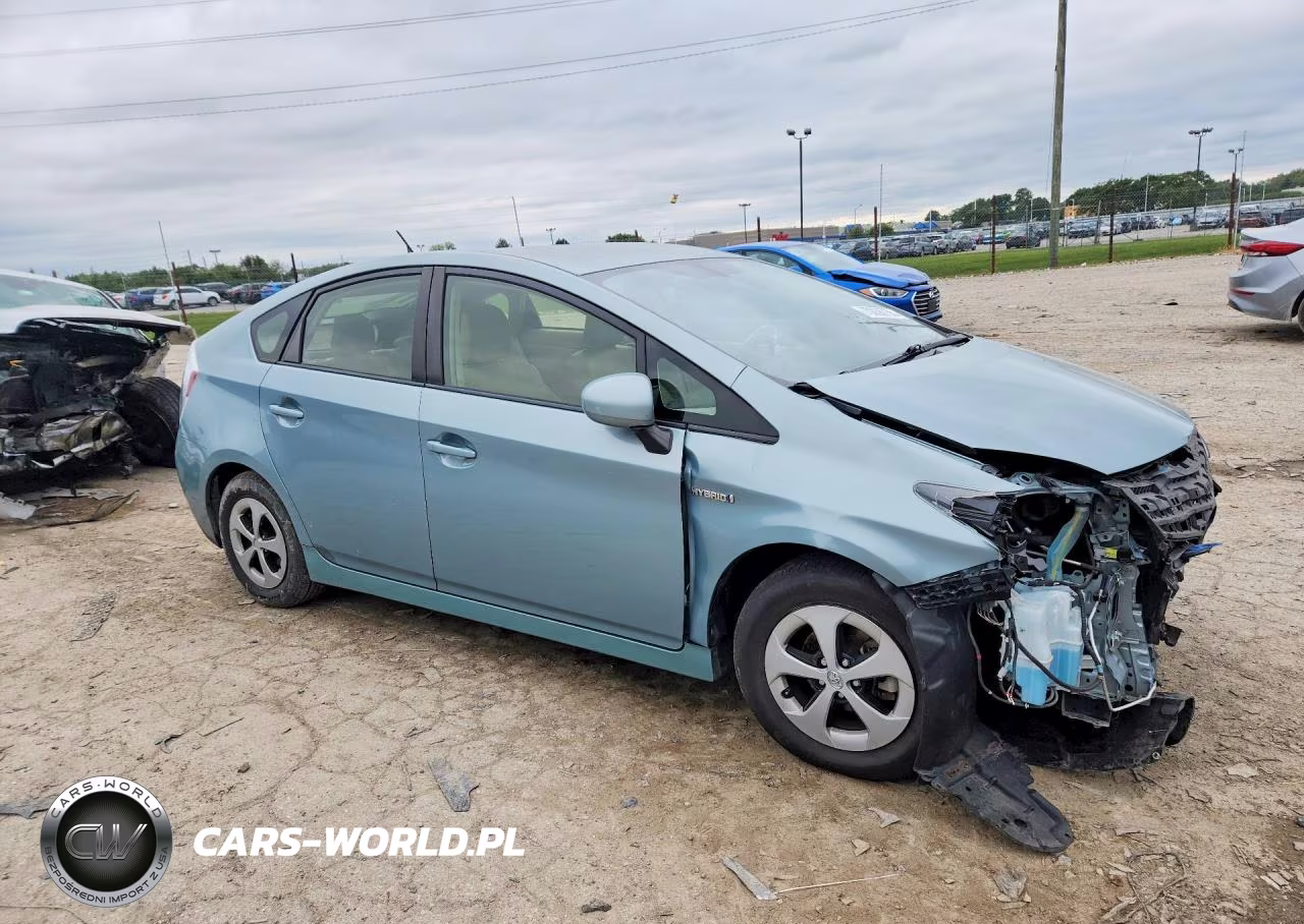 2012 Toyota Prius Four VIN:JTDKN3DU9C5410585 - 4