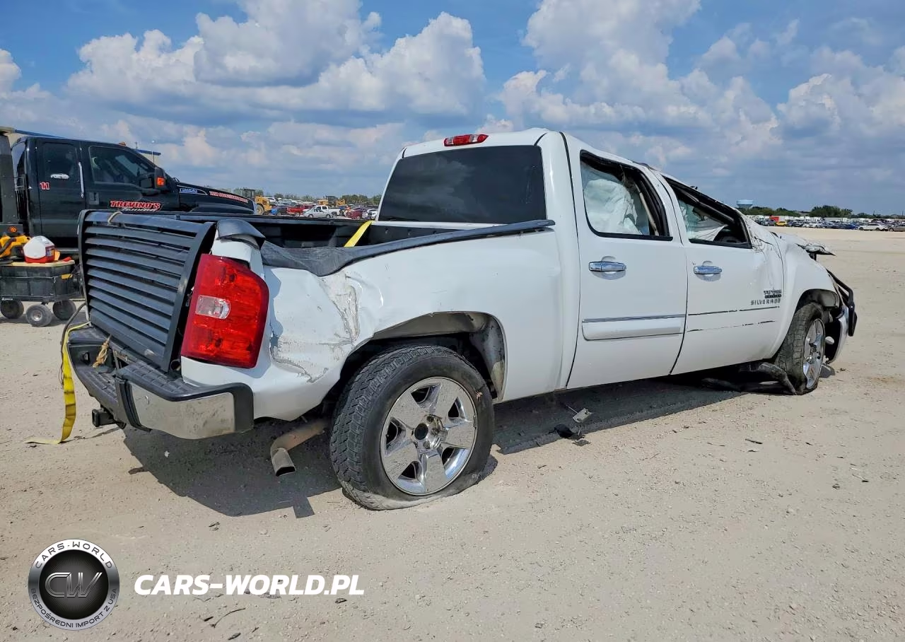 2011 Chevrolet Silverado C1500 Lt VIN:3GCPCSE0XBG386225 - 3
