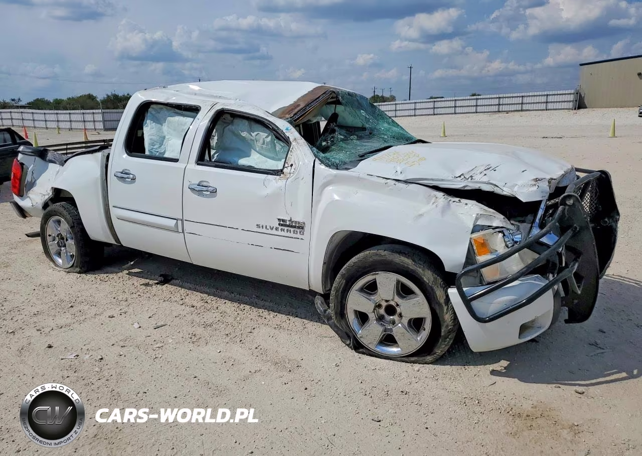 2011 Chevrolet Silverado C1500 Lt VIN:3GCPCSE0XBG386225 - 4