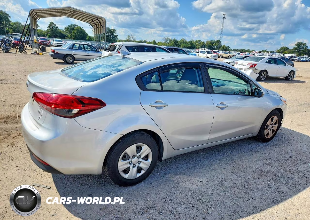 2017 Kia Forte Lx VIN:3KPFK4A77HE118878 - 3