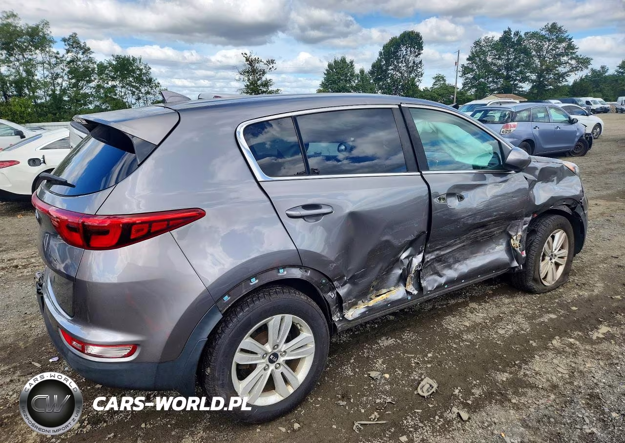2018 Kia Sportage Lx VIN:KNDPM3AC1J7443876 - 3