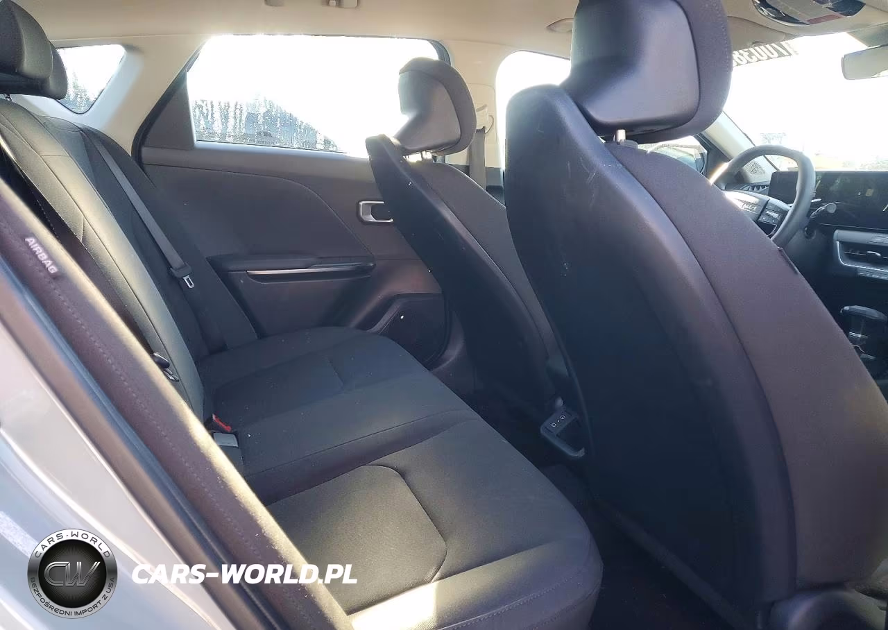 2026 Kia K4 Lxs VIN:3KPFT4DE4TE276305 - 10