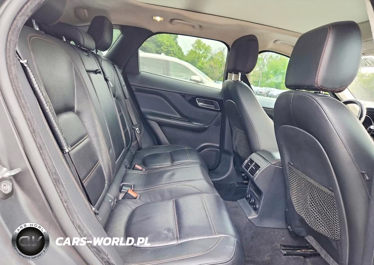 2019 Jaguar F-Pace Prestige VIN:SADCK2GX5KA392688 - 11