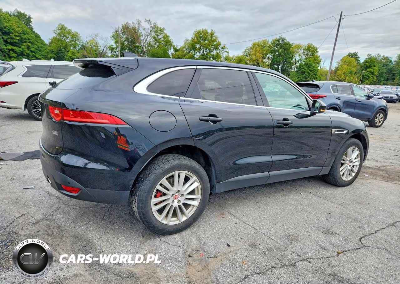 2019 Jaguar F-Pace Prestige VIN:SADCK2GX5KA392688 - 3