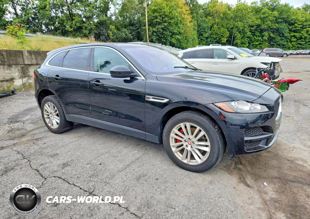 2019 Jaguar F-Pace Prestige VIN:SADCK2GX5KA392688 - 4