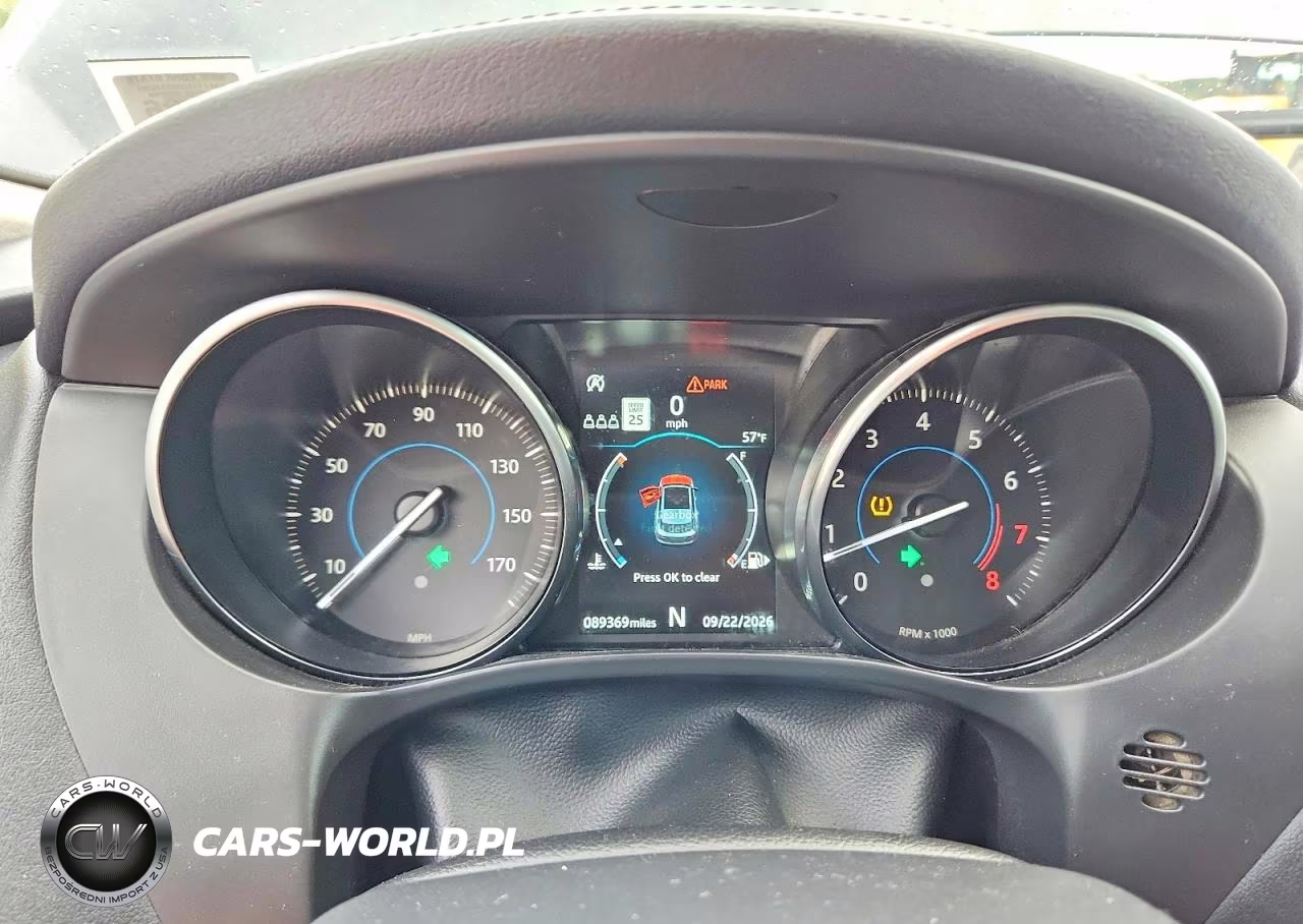 2019 Jaguar F-Pace Prestige VIN:SADCK2GX5KA392688 - 9