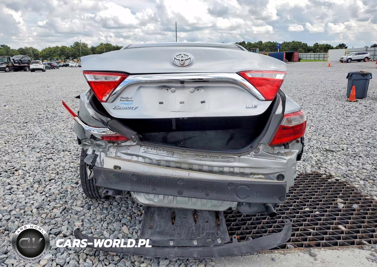 2016 Toyota Camry Le VIN:4T4BF1FK2GR580765 - 6