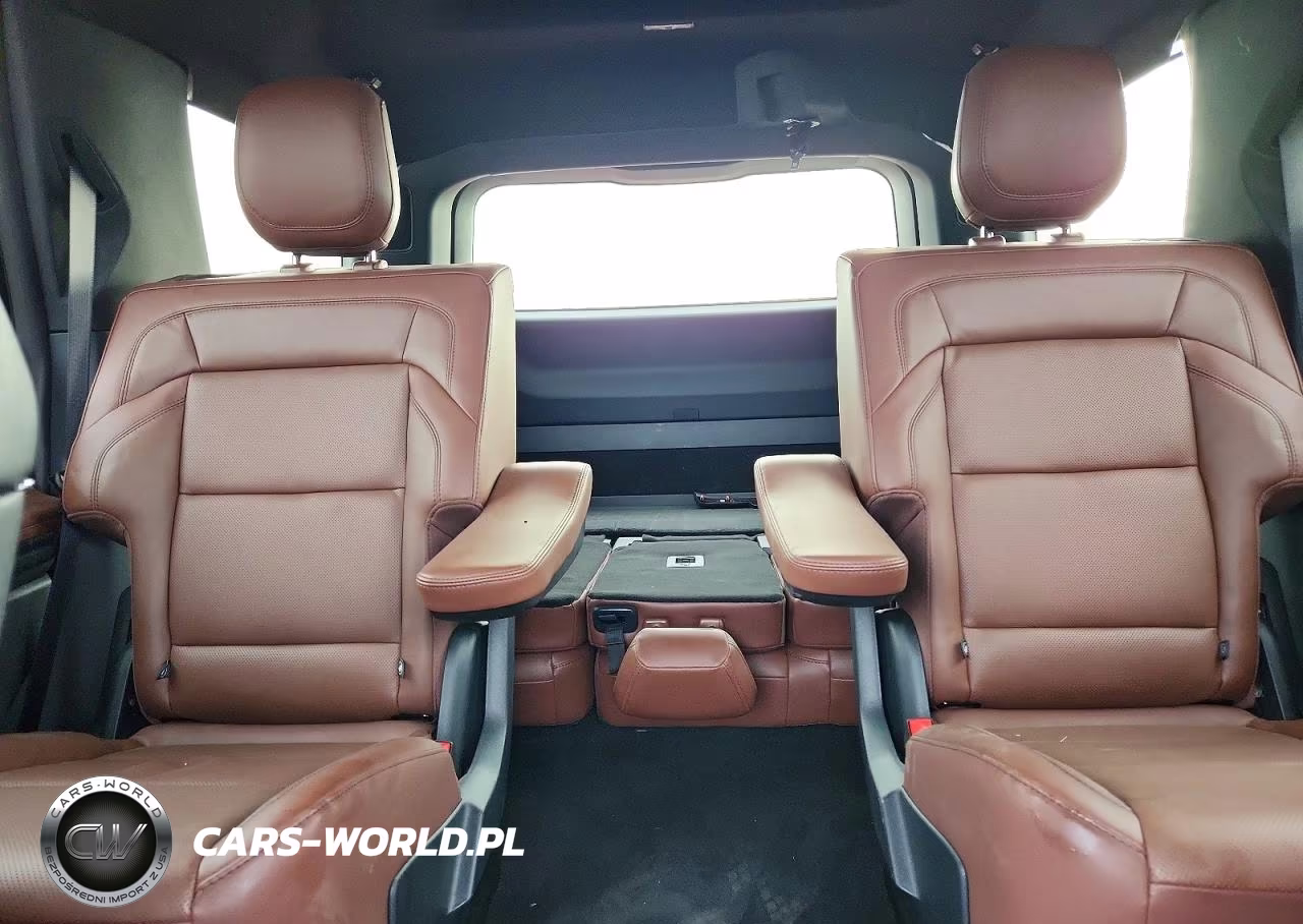 2026 Lincoln Navigator Reserve VIN:5LMJJ2LG0TEL08470 - 10